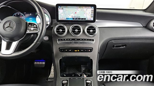 Mercedes-Benz GLC-Class GCL300 4MATIC Coupe