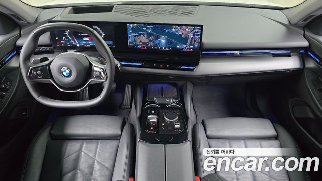 BMW 5-Series 520i