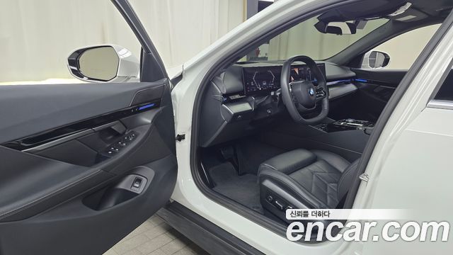 BMW 5-Series 520i
