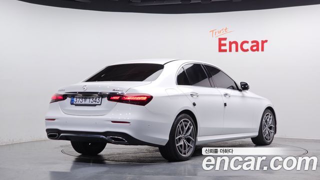 Mercedes-Benz E-Class E220d 4MATIC AMG Line