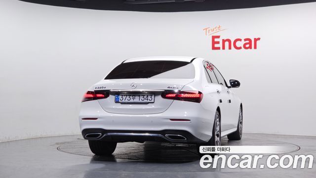 Mercedes-Benz E-Class E220d 4MATIC AMG Line