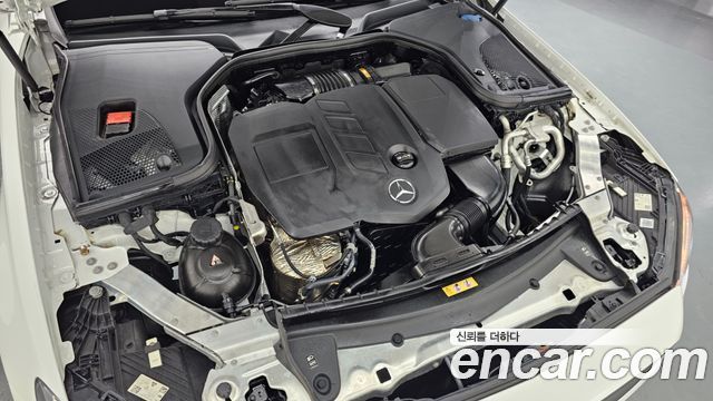 Mercedes-Benz E-Class E220d 4MATIC AMG Line
