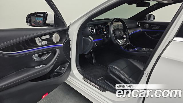 Mercedes-Benz E-Class E220d 4MATIC AMG Line