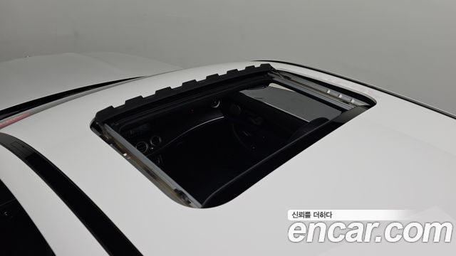 Mercedes-Benz E-Class E220d 4MATIC AMG Line