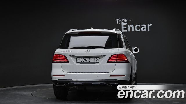 Mercedes-Benz GLE-Class GLE250 d 4MATIC