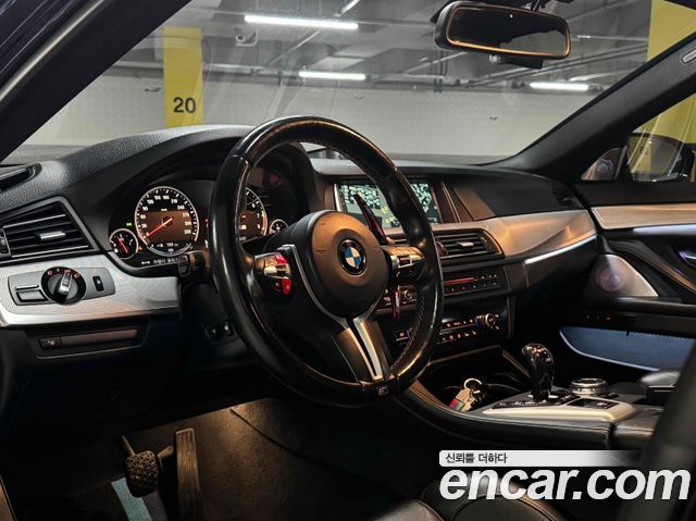 BMW M5 M5 Sedan