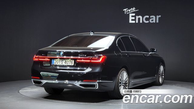 BMW 7-Series 740d xDrive Design Pure Excellence