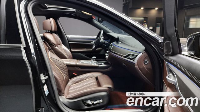 BMW 7-Series 740d xDrive Design Pure Excellence