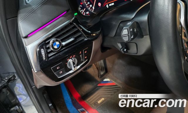 BMW 5-Series 530i M Sport Package Plus