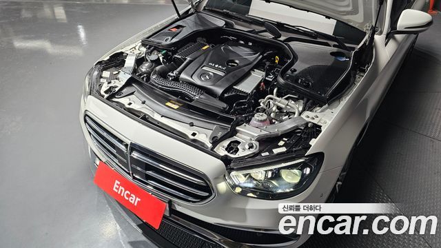 Mercedes-Benz E-Class E300e 4MATIC Exclusive