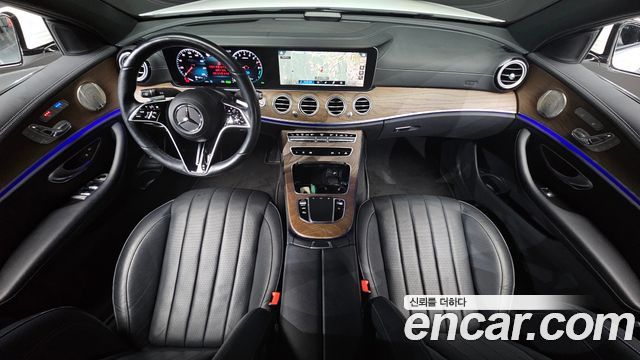 Mercedes-Benz E-Class E300e 4MATIC Exclusive