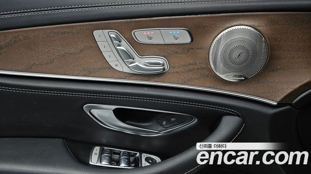 Mercedes-Benz E-Class E300e 4MATIC Exclusive