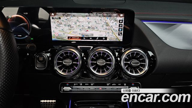 Mercedes-Benz EQA EQA250 AMG Package