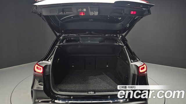 Mercedes-Benz EQA EQA250 AMG Package