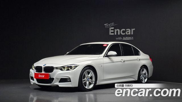 BMW 3-Series 330i M Sport Shadow