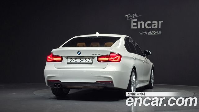 BMW 3Series (F30) 330i M Sport Shadow