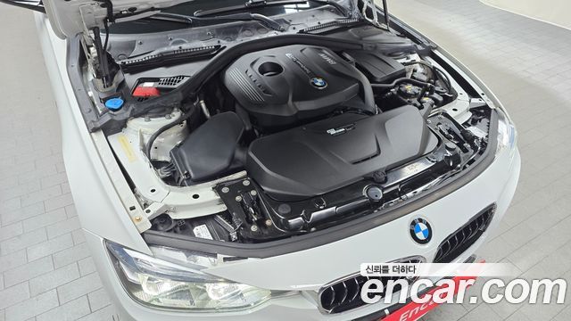 BMW 3Series (F30) 330i M Sport Shadow