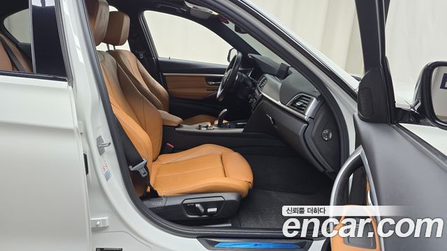 BMW 3Series (F30) 330i M Sport Shadow