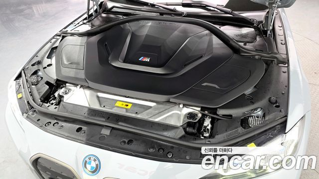 BMW i4 M50