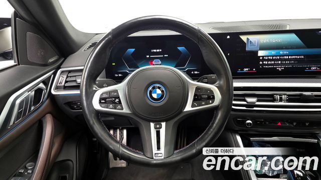 BMW i4 M50