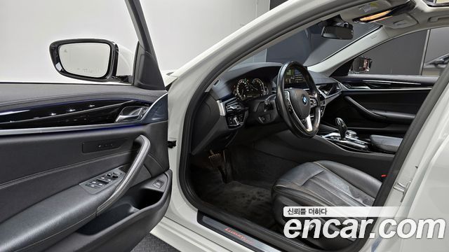 BMW 5-Series 520d Luxury Special Edition
