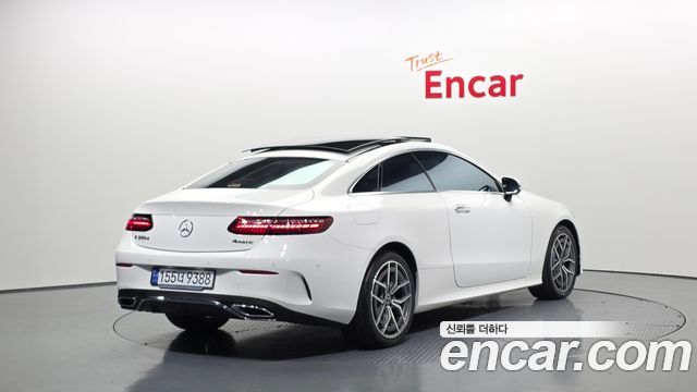 Mercedes-Benz E-Class E300d 4MATIC Coupe