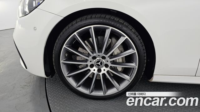 Mercedes-Benz E-Class E350 4MATIC AMG Line