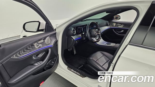 Mercedes-Benz E-Class E350 4MATIC AMG Line