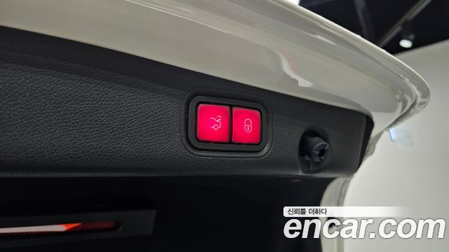 Mercedes-Benz E-Class E350 4MATIC AMG Line