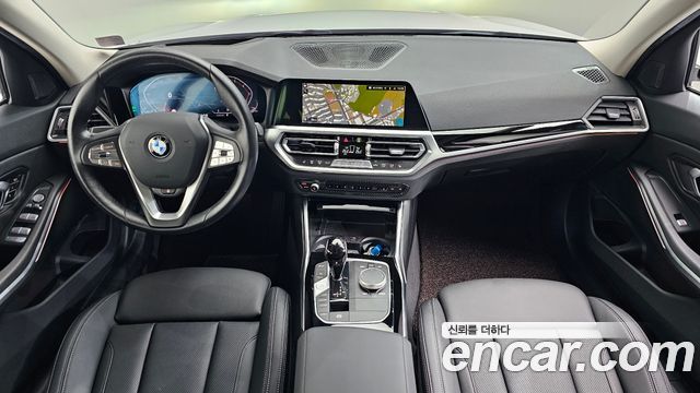 BMW 3-Series 320i