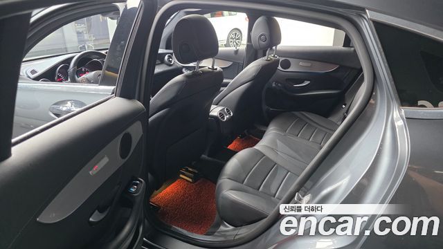 Mercedes-Benz GLC-Class GLC220 d 4MATIC Premium Coupe