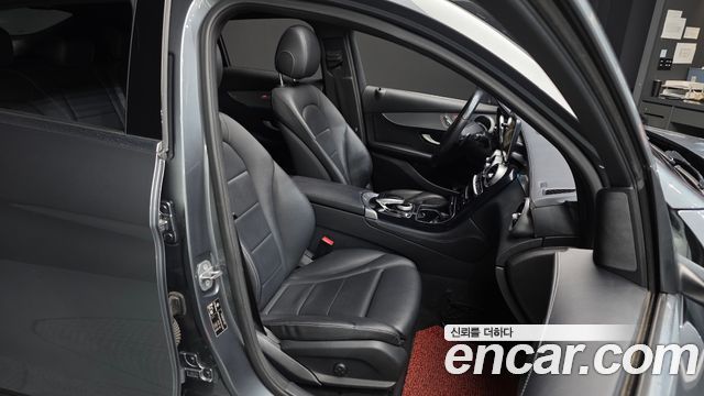 Mercedes-Benz GLC-Class GLC220 d 4MATIC Premium Coupe