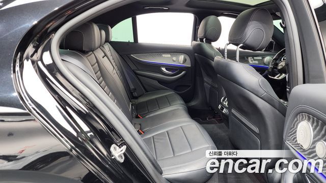 Mercedes-Benz E-Class E350 4MATIC AMG Line