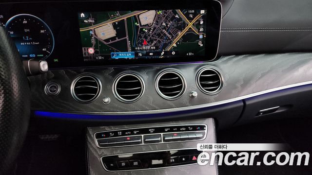 Mercedes-Benz E-Class E350 4MATIC AMG Line