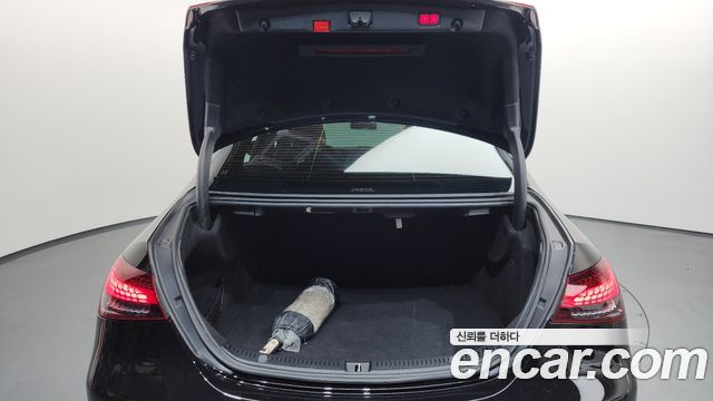 Mercedes-Benz E-Class E350 4MATIC AMG Line