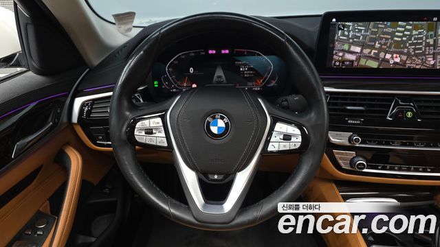 BMW 5-Series 520i Luxury