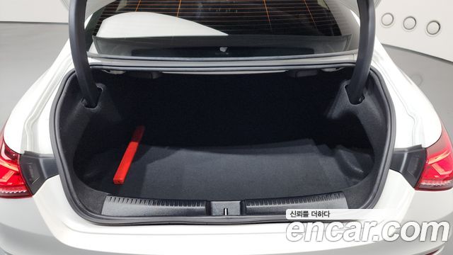 Mercedes-Benz CLA-Class CLA250 4MATIC