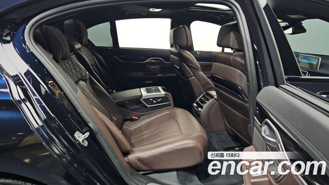 BMW 7-Series 740d xDrive M Sport