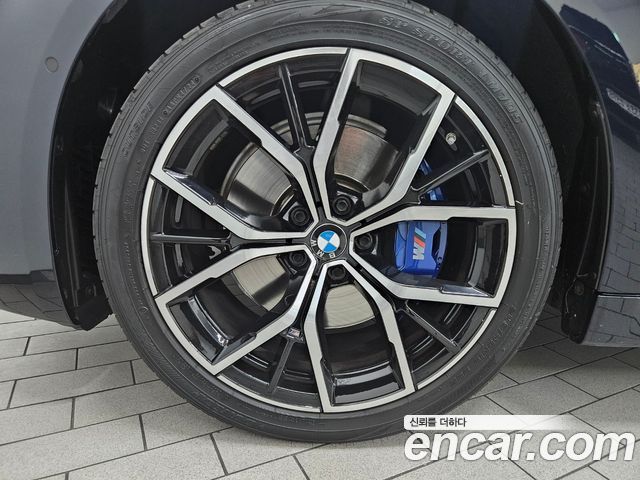 BMW 5-Series 530i xDrive M Sport Package