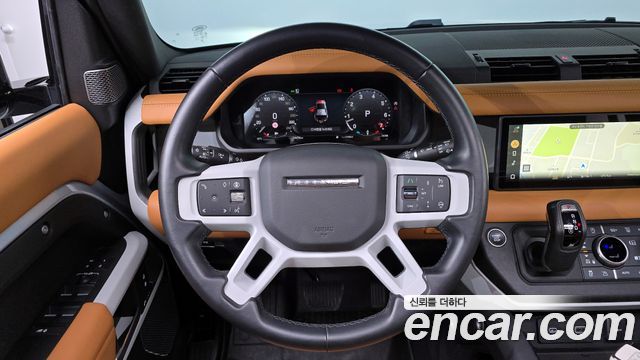 Land Rover Defender 110 P300 X-Dynamic SE