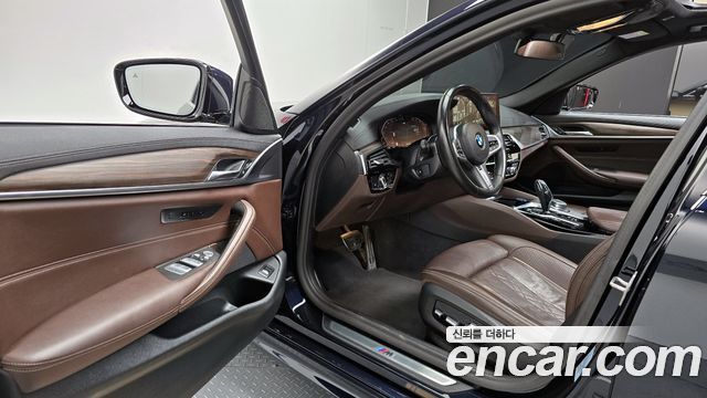 BMW 5-Series 523d M Sport