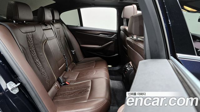 BMW 5-Series 523d M Sport
