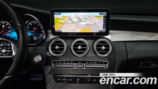Mercedes-Benz C-Class C200 AMG Line