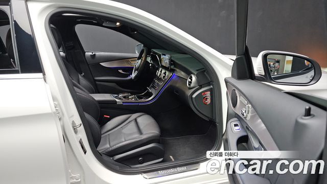 Mercedes-Benz C-Class C200 AMG Line