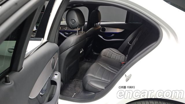 Mercedes-Benz C-Class C200 AMG Line