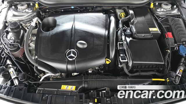 Mercedes-Benz GLA-Class GLA200 d 4MATIC