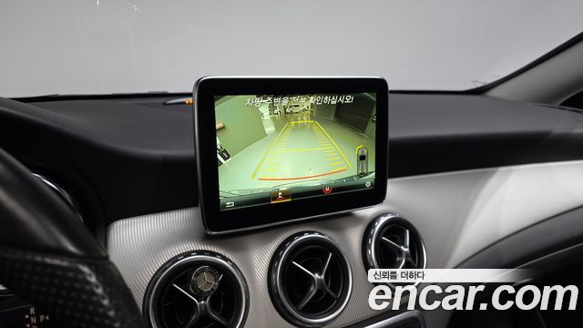 Mercedes-Benz GLA-Class GLA200 d 4MATIC