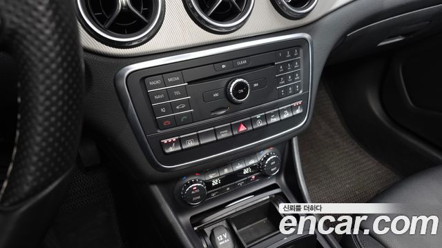 Mercedes-Benz GLA-Class GLA200 d 4MATIC