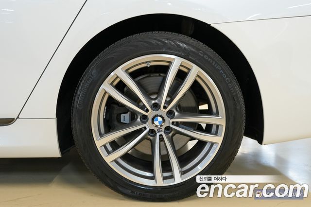 BMW 7-Series 740d xDrive M Sport