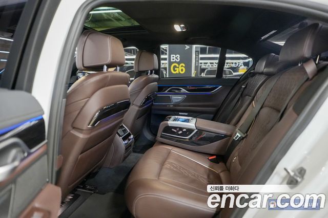 BMW 7-Series 740d xDrive M Sport